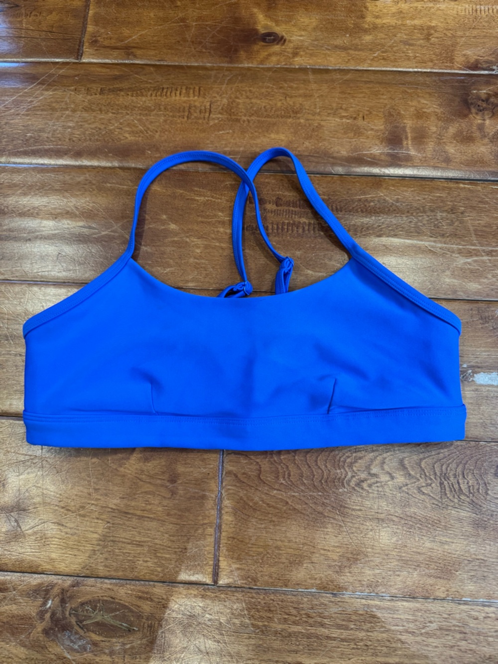 ALO yoga airlift bra Size Medium Blue Adjustable Straps